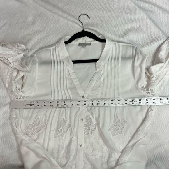 Sorrento White Crochet Eyelet Cut Outs Button Up Top - Picture 5 of 8